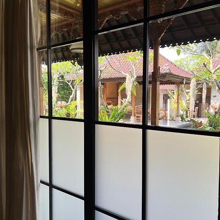 Sari House Ubud - Balinese Style Homestay Eksteriør billede