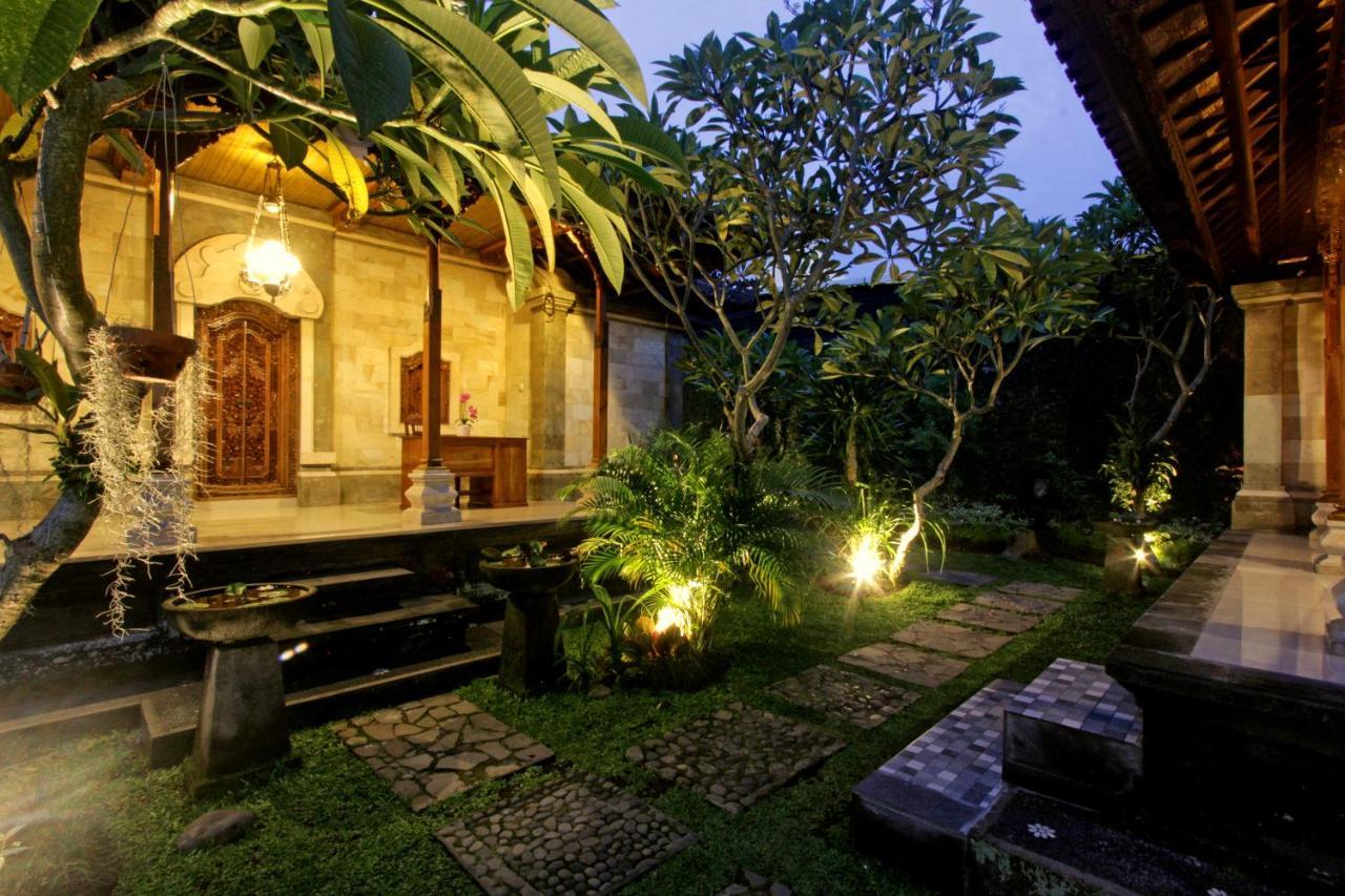 Sari House Ubud - Balinese Style Homestay Eksteriør billede