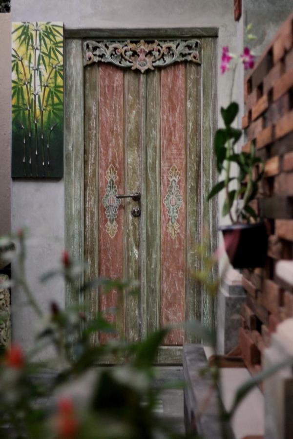 Sari House Ubud - Balinese Style Homestay Eksteriør billede
