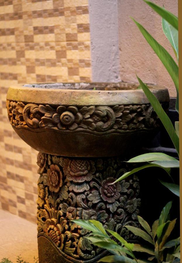 Sari House Ubud - Balinese Style Homestay Eksteriør billede