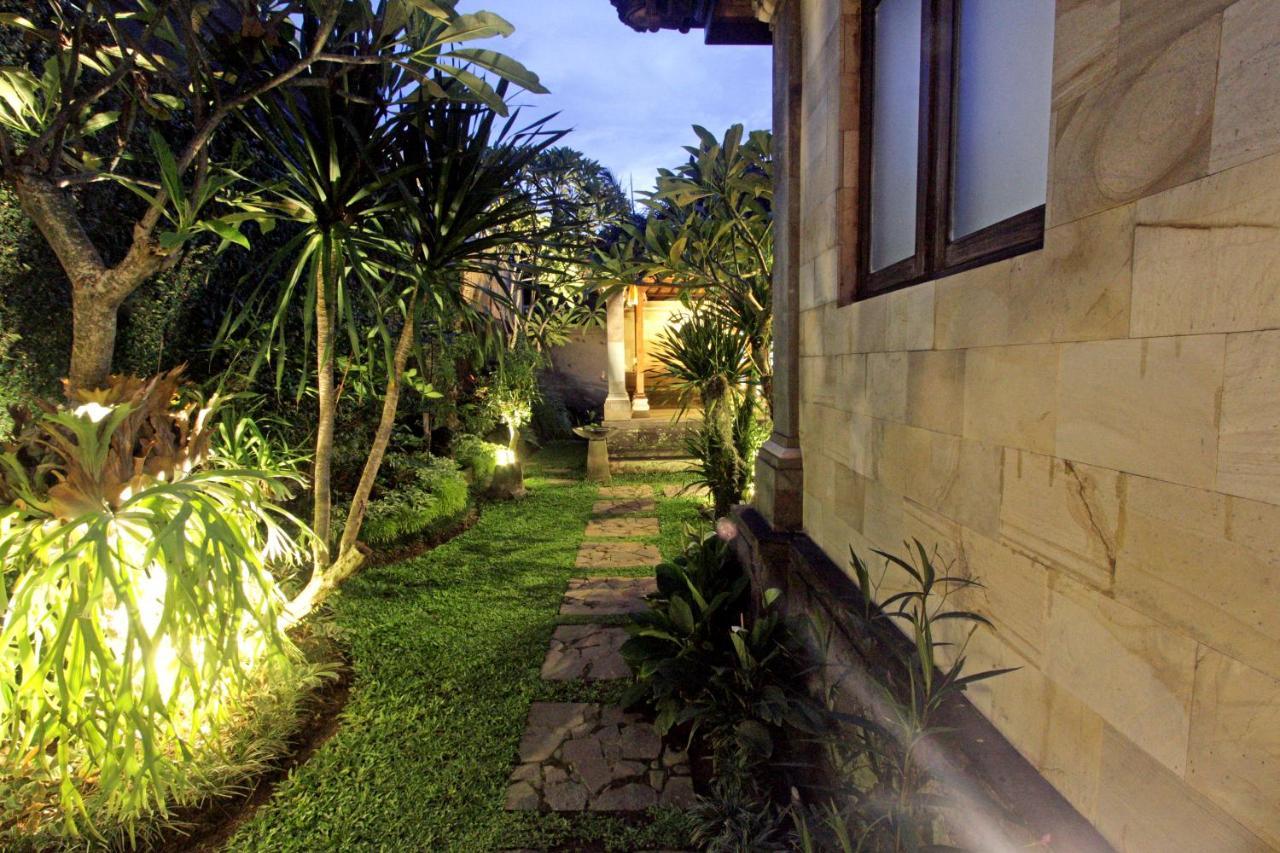 Sari House Ubud - Balinese Style Homestay Eksteriør billede