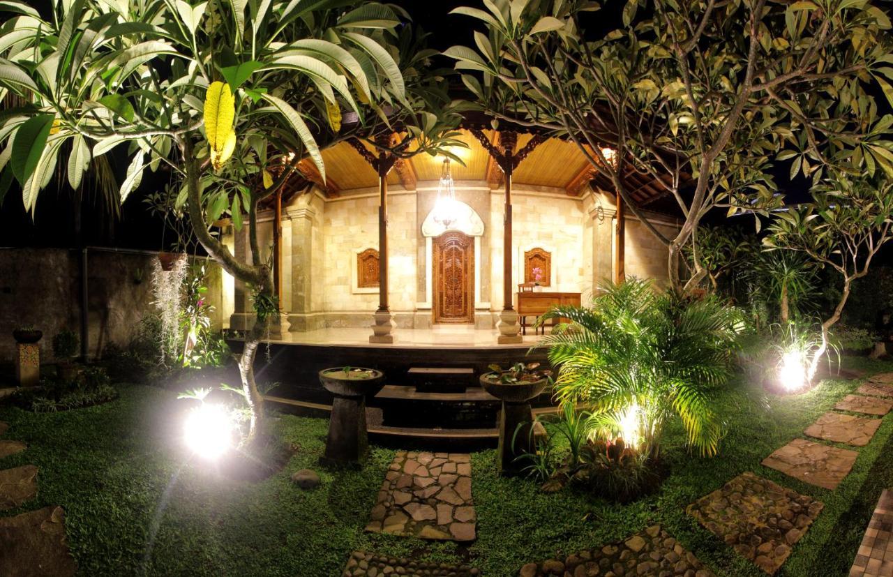 Sari House Ubud - Balinese Style Homestay Eksteriør billede