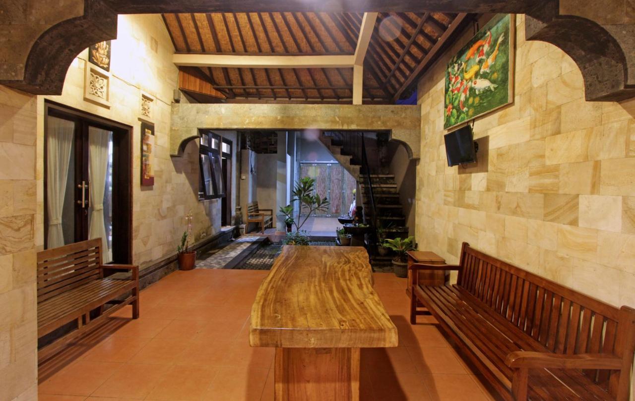 Sari House Ubud - Balinese Style Homestay Eksteriør billede
