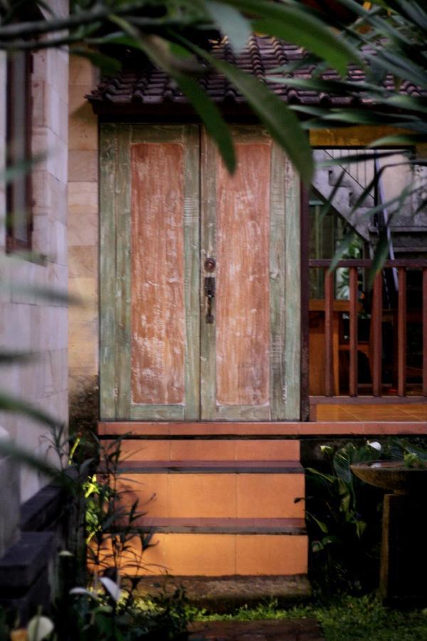 Sari House Ubud - Balinese Style Homestay Eksteriør billede